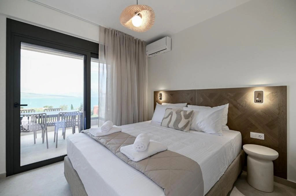 Suite 7 - Gallery 22